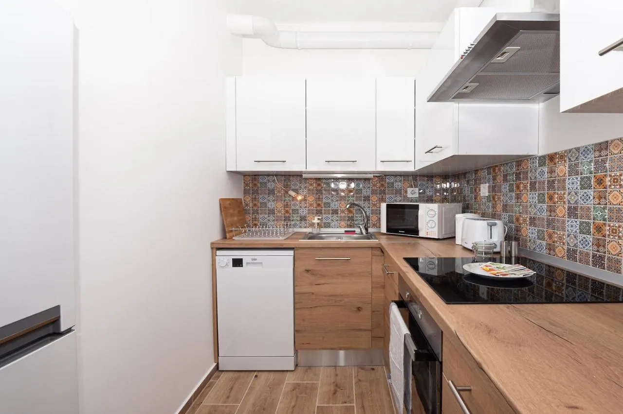 Waterfront City Apartments By Urbanrent Budapest