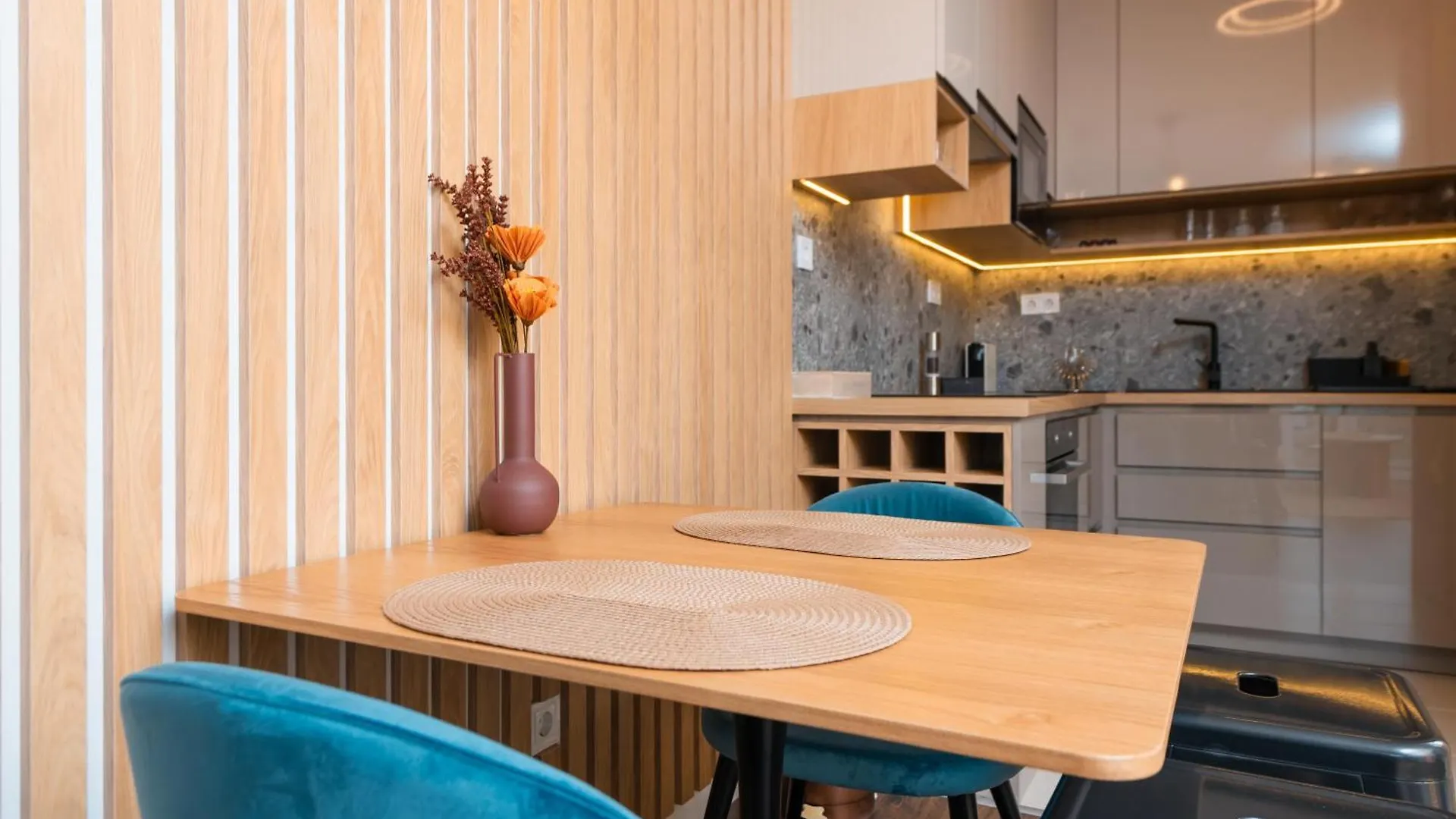 Waterfront City Apartments By Urbanrent Budapest