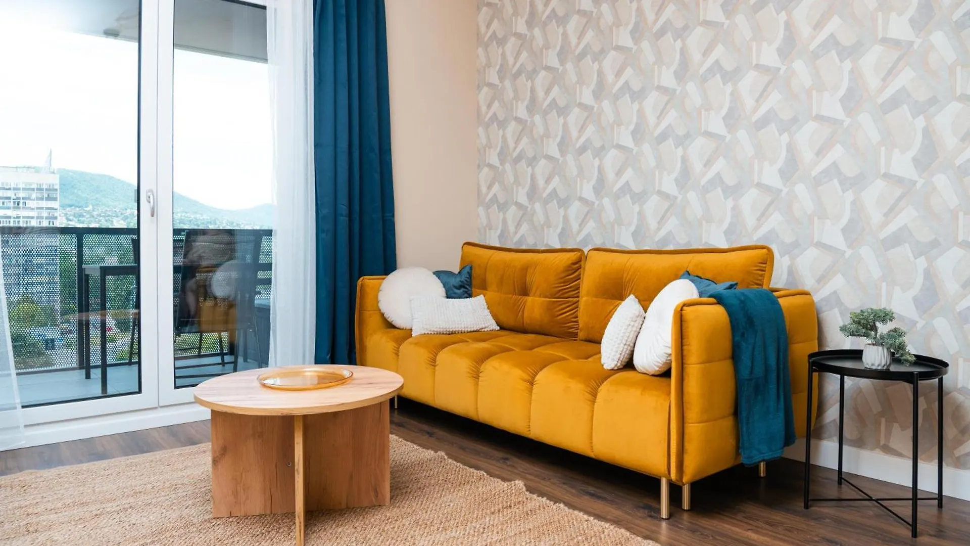 Waterfront City Apartments By Urbanrent Budapest