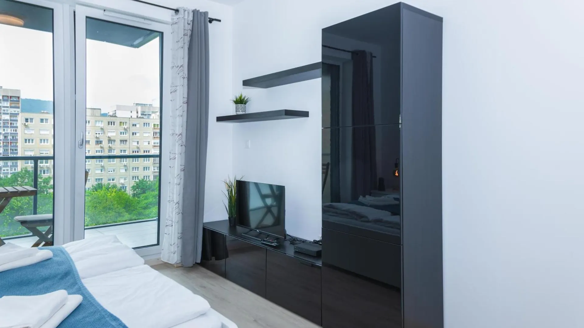 Waterfront City Apartments By Urbanrent Budapest Magyarország